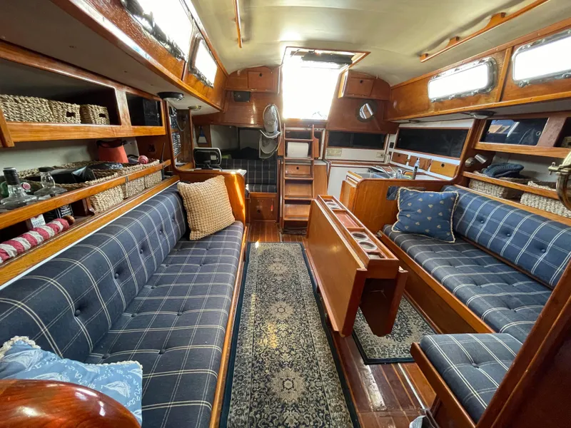 1978 Columbia 10.7