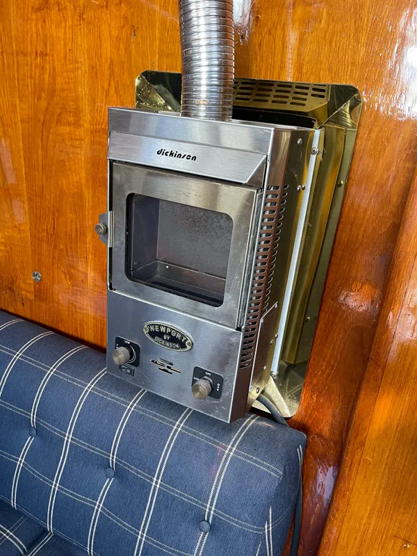 1978 Columbia 10.7
