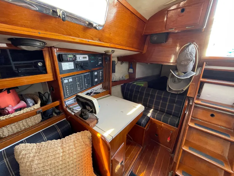 1978 Columbia 10.7