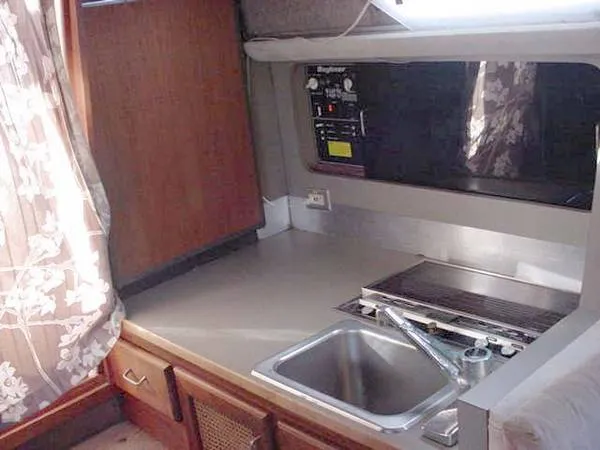 1984 Bayliner Conquest