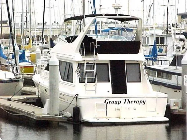 1995 Bayliner 3988 MOTOR YACHT