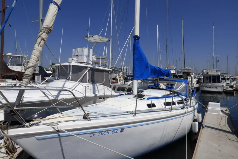 1982 Catalina 30
