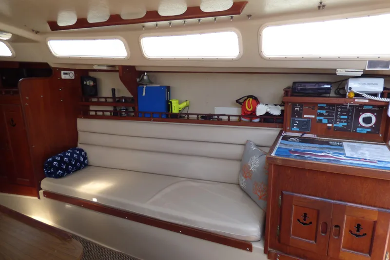 1982 Catalina 30