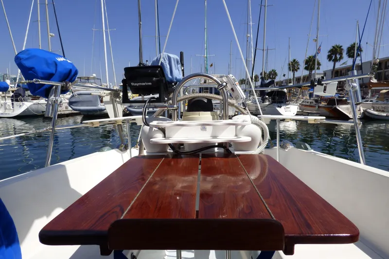 1982 Catalina 30