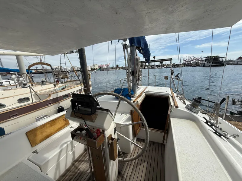 1982 Morgan Out Island 41
