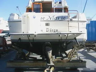 1990 Bayliner 2556