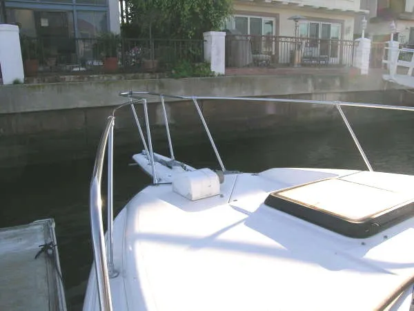 1990 Bayliner 2556
