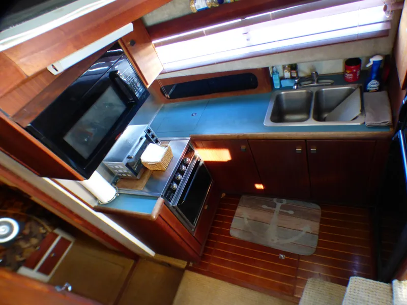 1989 Bayliner 3888 Motoryacht