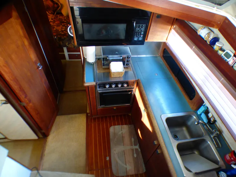 1989 Bayliner 3888 Motoryacht
