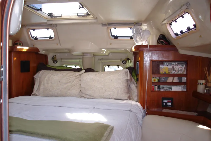 Aft cabin showing full queen berth
