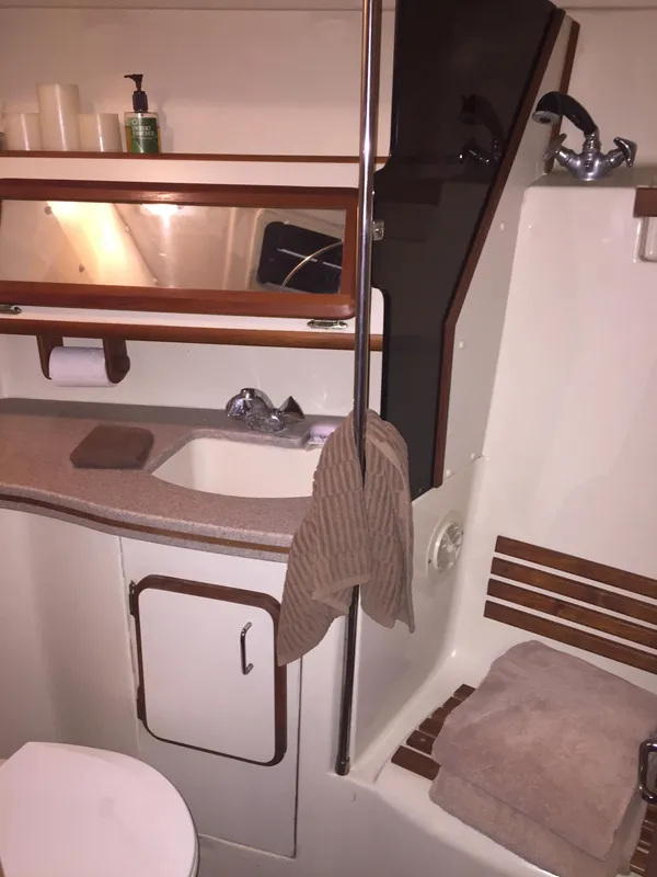 Forward head showing shower