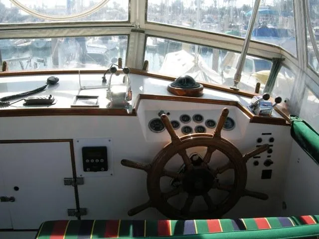 Upper helm