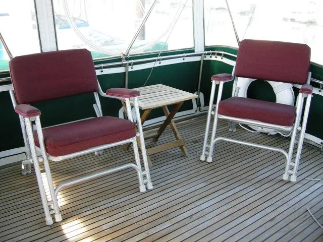 Upper deck