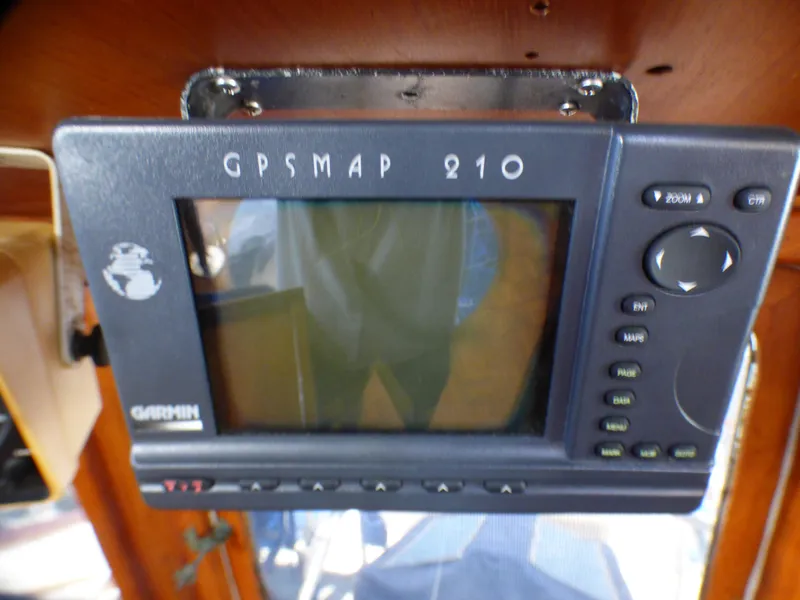 Garmin GPSMAP 210 on 1980 CHB Heritage 42 Trawler.
