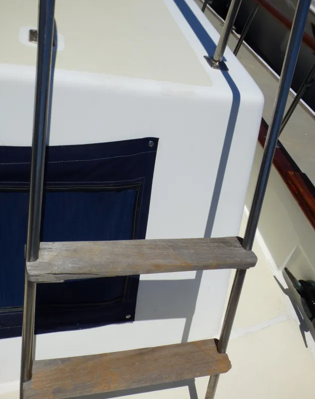 1980 CHB Heritage 42 Trawler