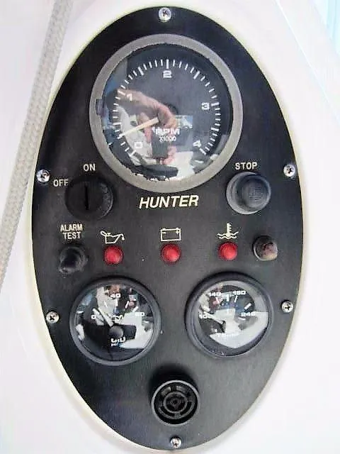 1998 Hunter 410