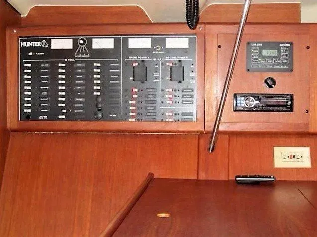 1998 Hunter 410