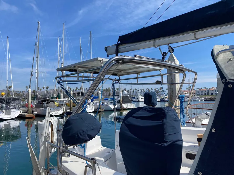 2000 Hunter 410
