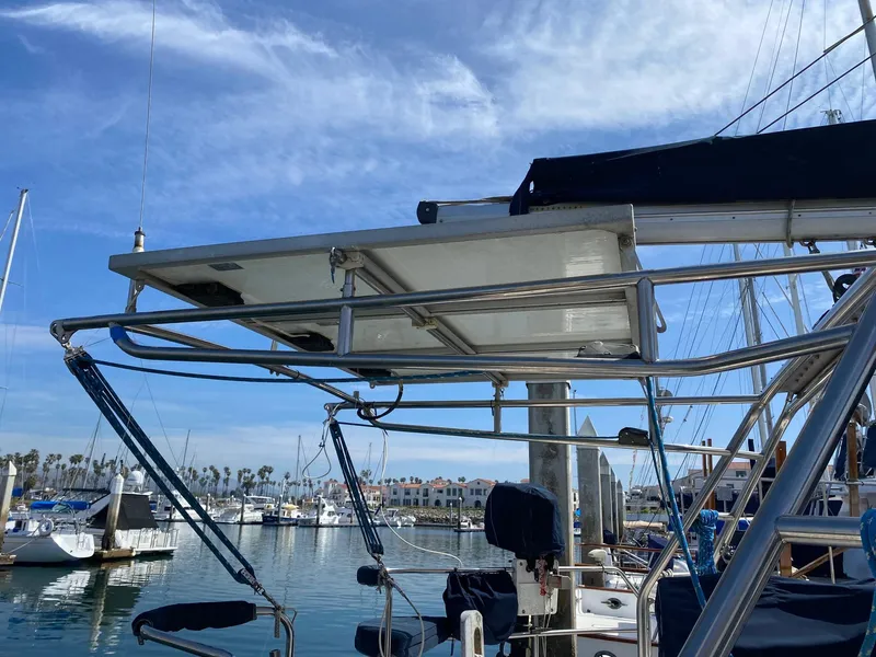 2000 Hunter 410
