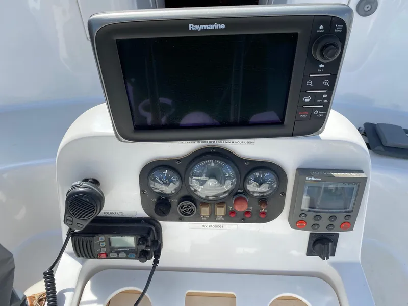 2000 Hunter 410