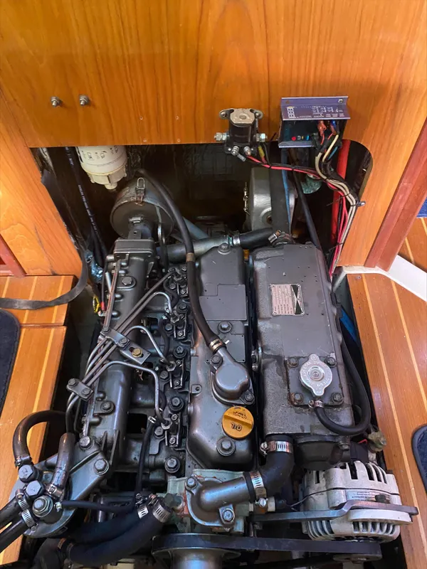 2000 Hunter 410