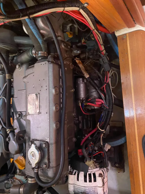 2000 Hunter 410