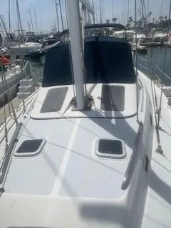 1993 Catalina Morgan 38' Center Cockpit
