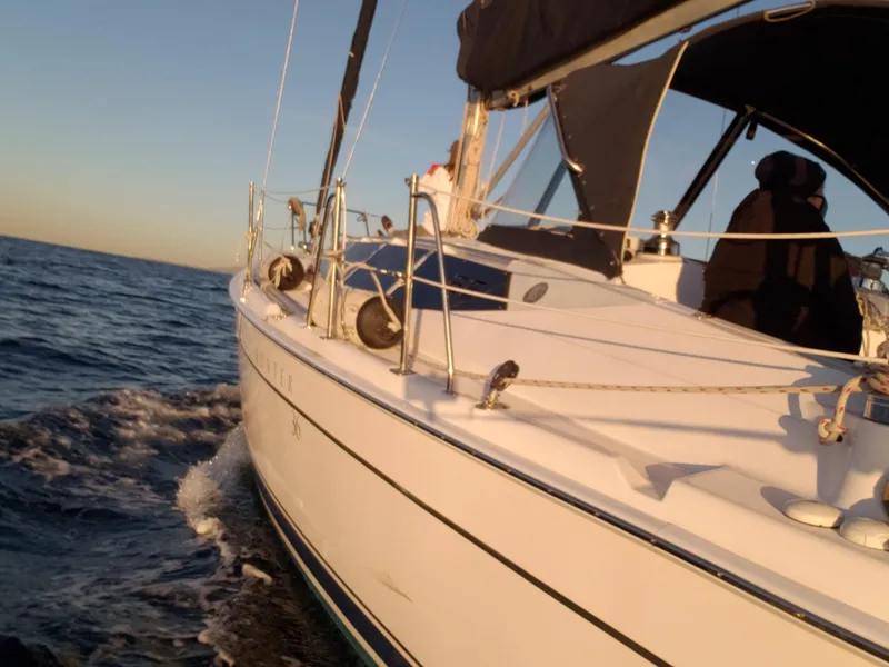 2012 Hunter 36