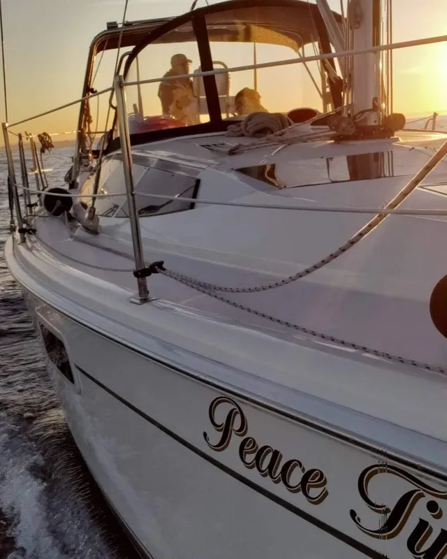 2012 Hunter 36