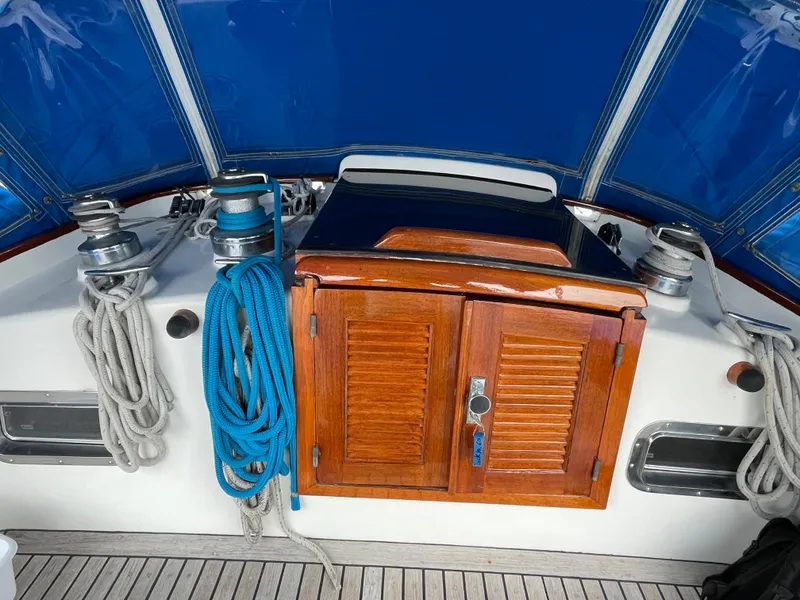 1989 Tayana Vancouver 42