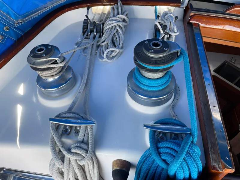 1989 Tayana Vancouver 42