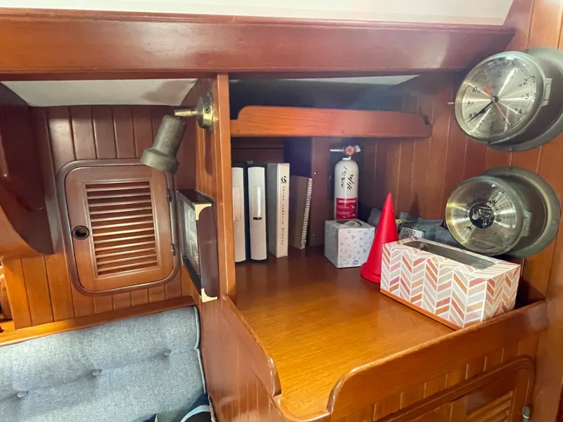 1989 Tayana Vancouver 42