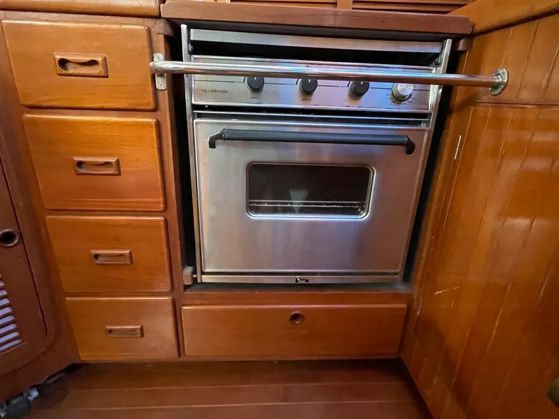 1989 Tayana Vancouver 42