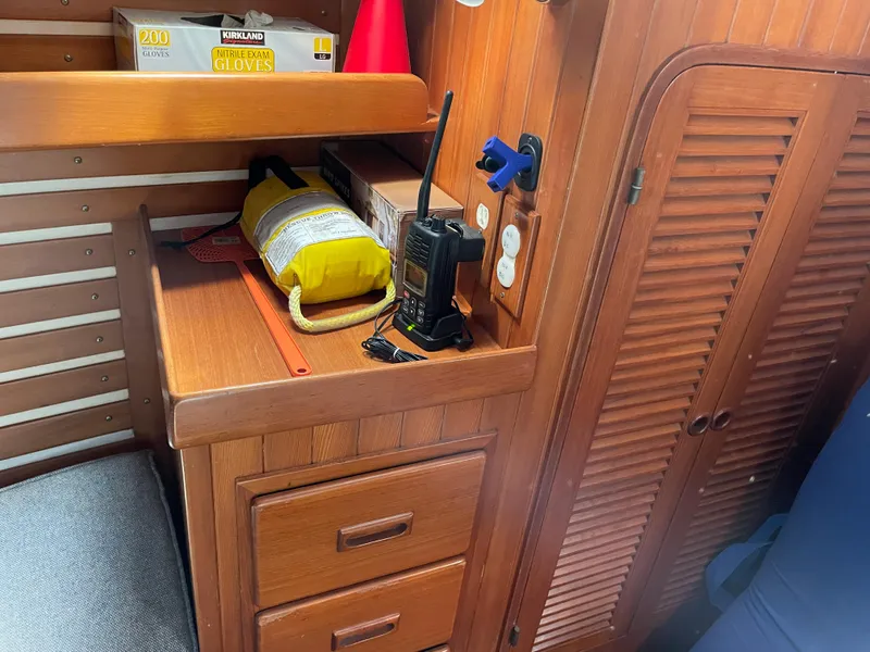 1989 Tayana Vancouver 42