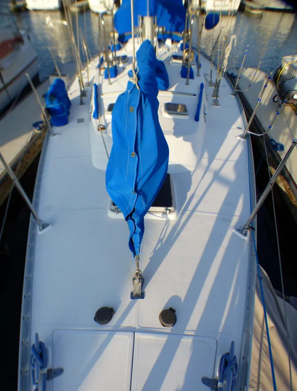 1989 Tayana Vancouver 42