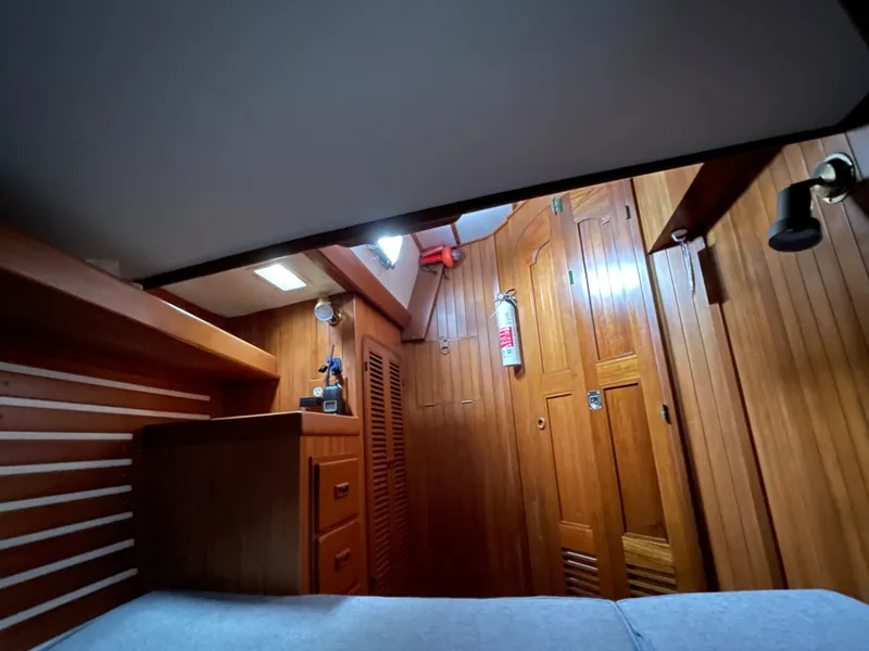 1989 Tayana Vancouver 42