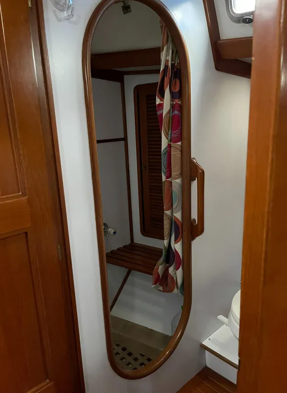1989 Tayana Vancouver 42