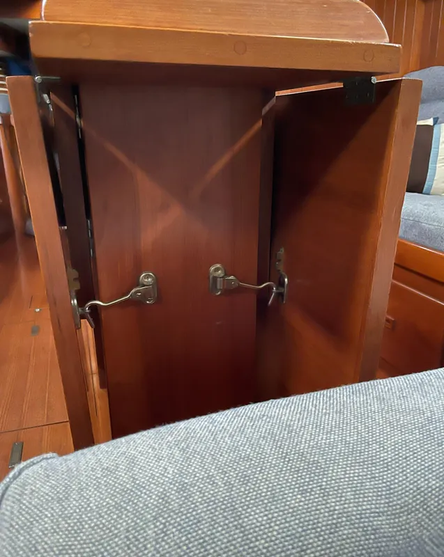 1989 Tayana Vancouver 42