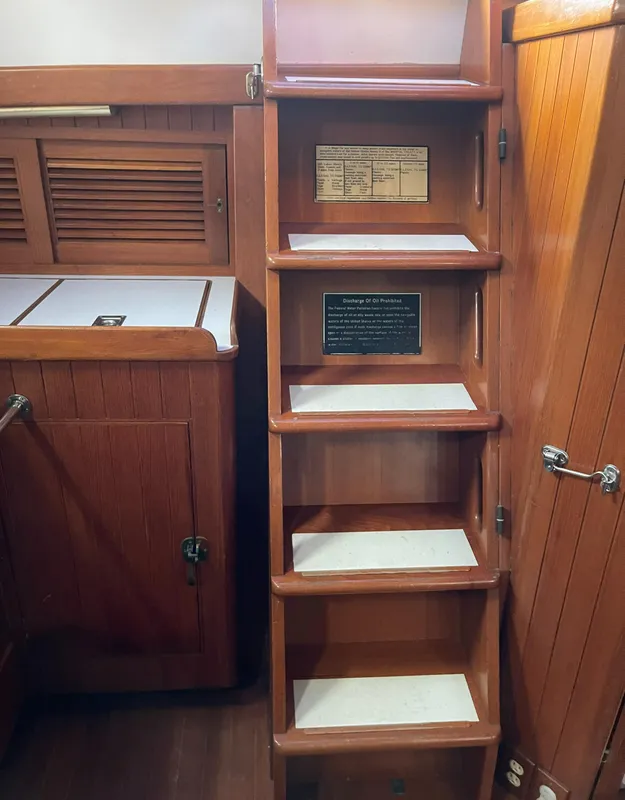 1989 Tayana Vancouver 42