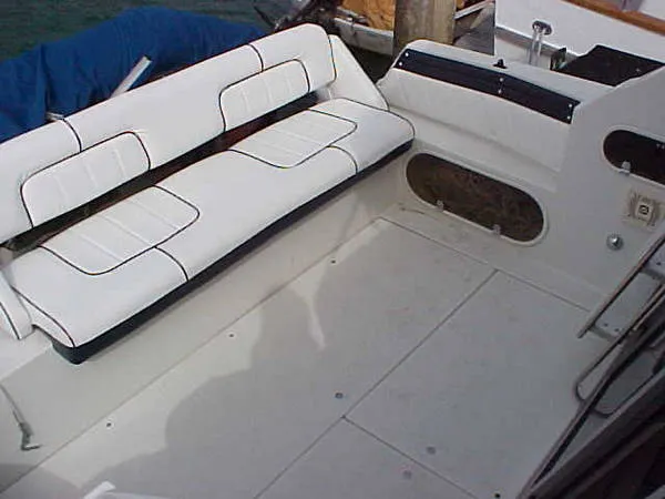1988 Carver SANTEGO