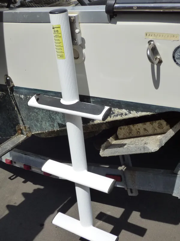 2002 Triton 2486 WA