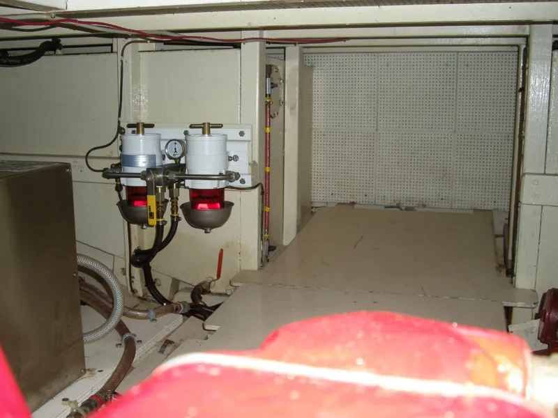 Dual Racors & engine room aft