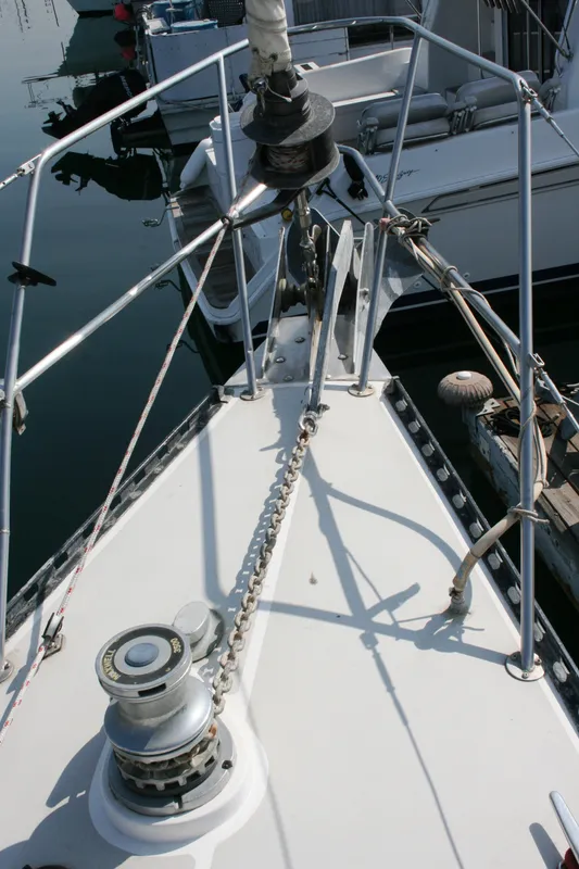 1981 Tradewinds Center Cockpit