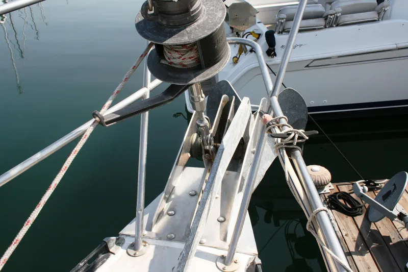 1981 Tradewinds Center Cockpit