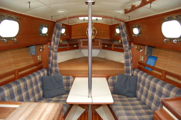 1987 Pacific Seacraft CrealockL687