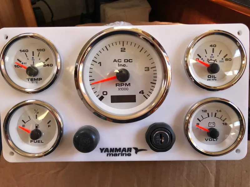 1993 Hunter Legend 37.5