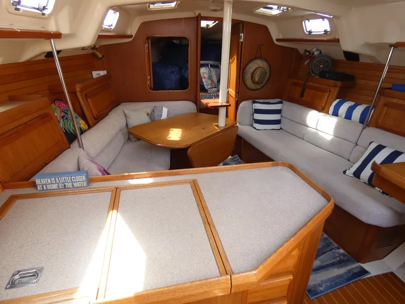 1993 Hunter Legend 37.5