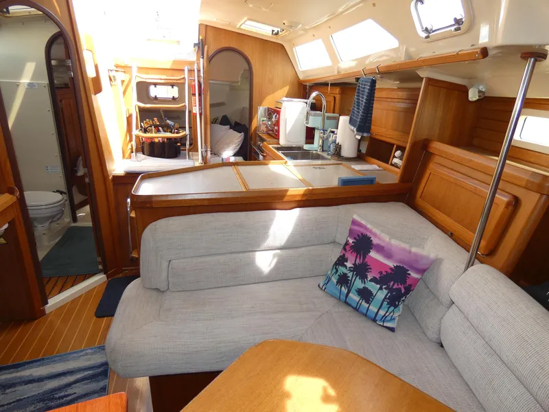 1993 Hunter Legend 37.5