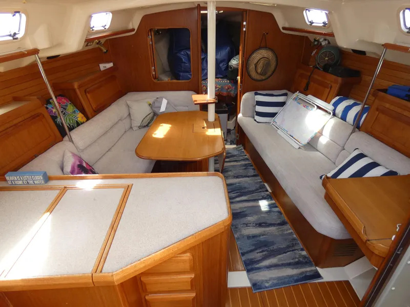 1993 Hunter Legend 37.5