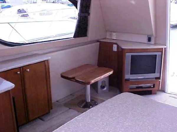2003 Meridian 381 Sedan